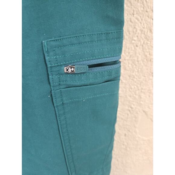 Figs Women's Technical Scrub Pants, Green, Drawstring, Many Pockets, Size Medium - Picture 8 of 11